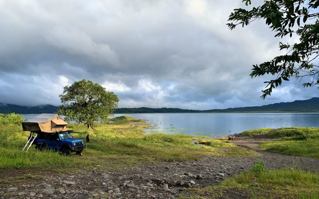 Camping am Lake Arenal: Costa Rica Roadtrip Abenteuer