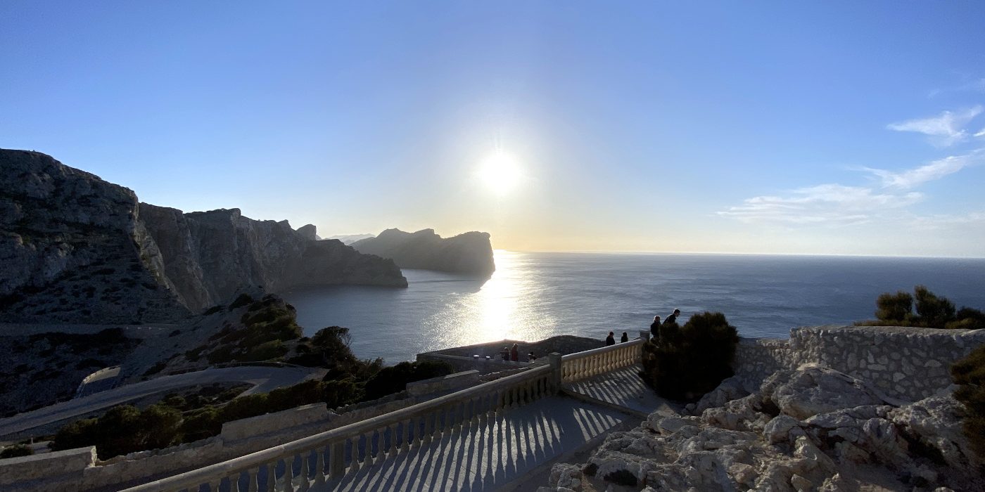 Das Cap Formentor zählt zu den schönsten Küstenstrassen Europas. Ob die Strasse diesen Titel verdient, haben wir für dich herausgefunden!