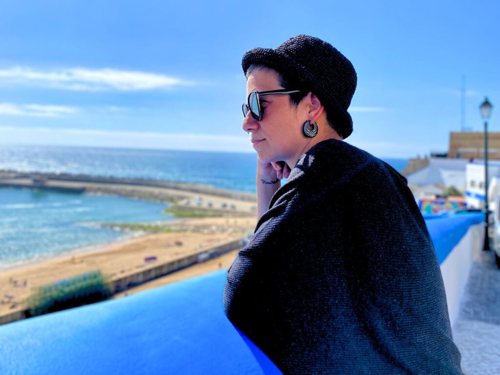 Hormonbalance Coach und Digitale Nomadin aus Luxemburg - Der Weg aus der chronischen Erschöpfung: Wie ätherische Öle von doTERRA Tascha bei ihren emotionalen Problemen unterstützt haben.